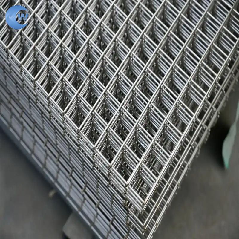 Factory Sale Rustproof 2X2 4×4 4×8 3×3 Hot-dip Galvanized Welded Iron Wire Mesh Fence Panel for Livestock